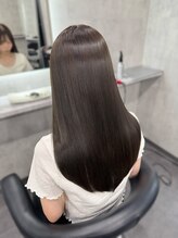 自宅に帰ってからのサロンクオリティの維持も考えたご提案。ホームケアも大切です！髪質改善/縮毛矯正