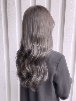 エイムヘアメイク 舟入店の写真/ケアトリートメント配合のダメージレスカラーで、季節の新色やトレンドカラーを思いきり楽しんで☆