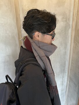 リリアーナ(LILIANA) フェザーショート フェザーパーマ メンズパーマ 池袋メンズ