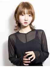 グランマッシュ(Granmash) ショートウルフ・顔周りレイヤー・透明感カラー・くびれボブ