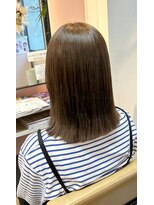 スリーバイエイム(03 eim)&nbsp;【オリーブベージュでつくる大人の白髪ぼかしカラー】