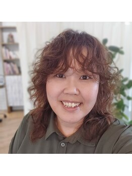 フィアクレー(Vierklee)の写真/ほっと一息♪リラックスして過ごせる＆いろいろ相談できる！人柄が魅力の女性stylistが担当してくれます☆