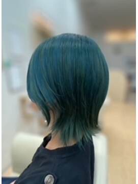 ティアラ Tiara コマーシャルモール博多店 グリーンカラ-