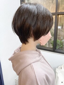 ニット 銀座(knit) 《knit銀座》大人黒髪20代30代40代ハンサムショート丸み前下がり