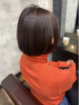 ニリアカラー(Nilia color)の写真/【根元染め¥2200】カラー専門店だからスピーディーで低価格！毎月通える価格なのも嬉しい♪