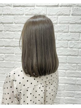 ヘアーズ ドレッサー(HAIR'S DRESSER.)の写真/〈須屋＊女性Staffのみ〉ダメージケアと髪質改善★強い癖でお悩みの方も乾かすだけで滑らかな【艶髪】に♪