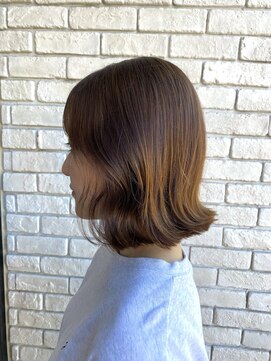 シャイン(shine) 切りっぱなしボブ