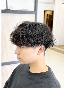 メンズギフト(men's GIFT) 刈り上げツーブロック波巻きスパイラルパーマメンズマッシュ