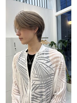 エマン(AIMANT) 毛流れ　韓国風センターパート