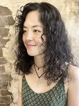 マギーヘア(magiy hair) magiyhair/下北沢/西部笑/くるくるパー