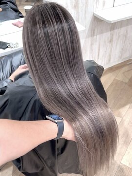 ジーナ 池袋(Zina) バレイヤージュ/グレー/グレージュ/ケアブリーチ/池袋美容院