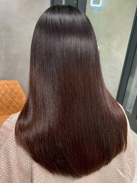 シャルムバイケンジ(Charm.by KENJE) 銀座髪質改善レイヤーカット白髪ぼかしハイライト縮毛矯正有楽町