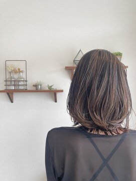 アン アトレ(Un Atre) ミディアムレイヤー