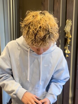 バグジー 八幡(BAGZY) パーマ×メッシュ