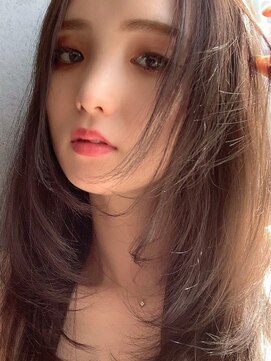 韓国×レイヤー×透明感カラー×顔周りレイヤー×切りっぱなし