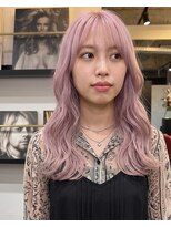 グッドフェローズ キタホリエ(GoodFellas kitahorie)&nbsp;透け感ピンクのレイヤーミディアムヘアハイトーンブリーチ艶感