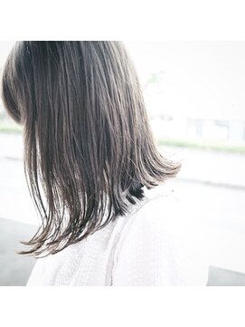 ティヒ(tihi) 切りっぱなしボブ