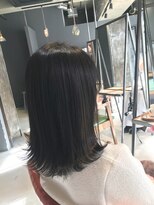 インス(ensue)&nbsp;20代30代★ダーク艶カラー×切りっぱなしボブ×外ハネ◇中島