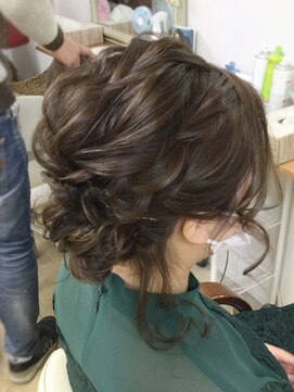 ヘアアンドメイク ゼン ヨコハマ(Hair&Make ZEN YOKOHAMA) 【ZEN横浜関】内巻き感を残したルーズアップ