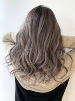 シエスタ バイ アンブルリュクス(siesta by amble luxe)&nbsp;透明感ブリーチ！グレージュスタイル