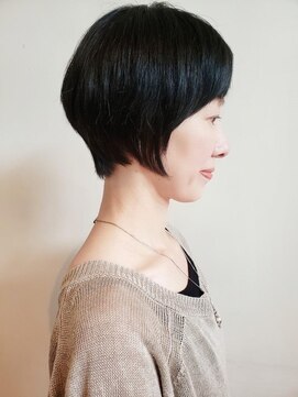 トップヘアー ガーデンヴィラ 安城(Garden Villa) 美しいシルエットのショートボブヘア☆/アッシュブラック