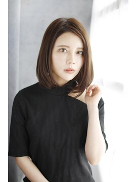 オティアプラスエヌ(OTTIA+n) 20代30代40代　退屈しないシンプルロブ【松山】＃503