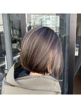 イーチ ヘアーアンドトータルビューティ(each hair&total beauty) 外国人風ハイライト/ボブライト 【青木元子】