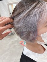 ディッシュ 五反田(dish)&nbsp;五反田美容院★ホワイト、ブリーチ3回、刈りあげアシメショート