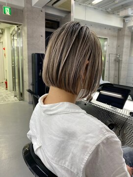 イキ 表参道(iki omotesando) モード/無造作ウェーブ/大人ガーリー[表参道駅]