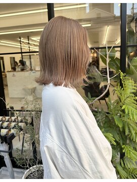 サンド 大阪梅田(sand) ミディアムヘア/グレージュカラー/デザインカラー/大阪梅田駅