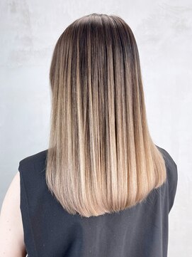 アルバム 銀座(ALBUM GINZA) バレイヤージュロング_グレーベージュレイヤーロング_ba477061