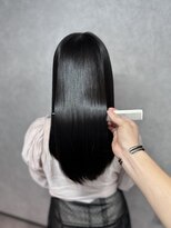 エミリー(Emily)&nbsp;黒髪ストレート