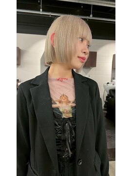 ピア ヤクイン(Pia Yakuin) bob cut