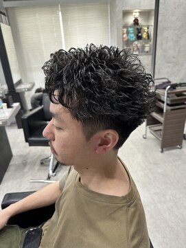 シャイン 大宮(SHINE) メンズカット/パーマ/ヘッドスパ/ブリーチ/眉毛/韓国/大宮/Men's