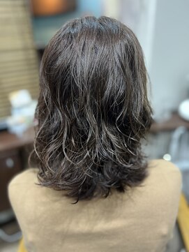 ルアン(Luan) レイヤースタイル×パーマ