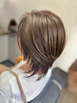 アトリエナガノツー 千葉富士見店(atelier nagano 2) ハイライトカラー/くびれヘア/レイヤーパーマ[千葉駅]