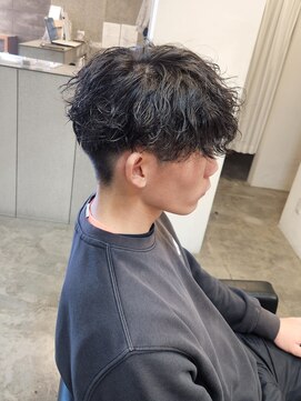 ニアウ 伊勢崎連取店(Niau) 刈り上げマッシュ波巻きツイストスパイラルパーマ