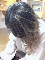 ブレイズヘアー(BLAZEhair)&nbsp;【脱白髪染めデザイン】ミルクティバレイヤージュ×ブリーチ２回