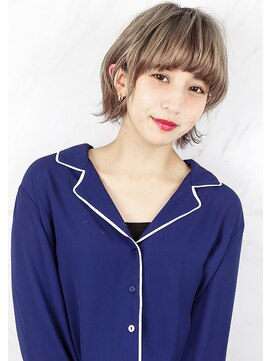 ヘアサロンガリカアオヤマ(hair salon Gallica aoyama) 『 ショートBOB × ミルクティーカラー』☆外ハネ