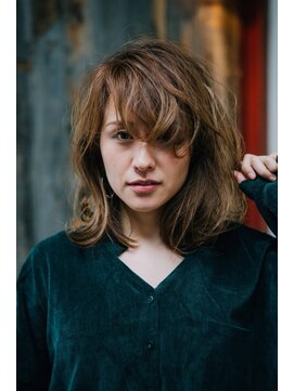 グランシャリオ 笹塚店(Grand Chariot) 【GrandChariot 笹塚】ランダムカールのセミディスタイル