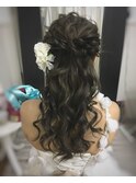 ルーズ編み込みネオハーフアップ