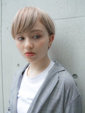 ルティア 池袋(Lutia) ハイトーンの耳掛けショート☆