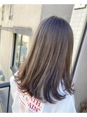 ダークグレーブラウン