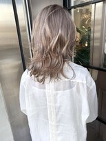 ニキータ(Nikiita)&nbsp;ラフ感レイヤー＊ホワイトミルクティー