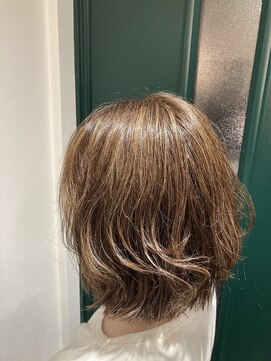 キー(KEY) ミディアムボブ