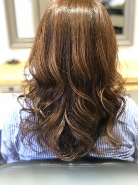 ヘア リミックス ダブル(hair remix W) 巻き髪スタイル