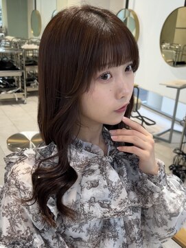 ティア(Tia.) (韓国風/くびれヘア/縮毛矯正/前髪/サイドバング/小顔)