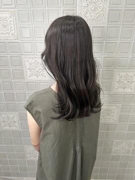 ヘンリエッタ 自由ヶ丘(Henrietta) 透明感アッシュ