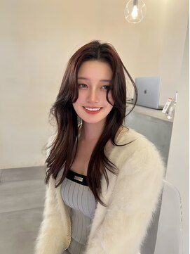 フィル 横浜(fil) ラベンダーグレー_グレーベージュレイヤーロング黒髪