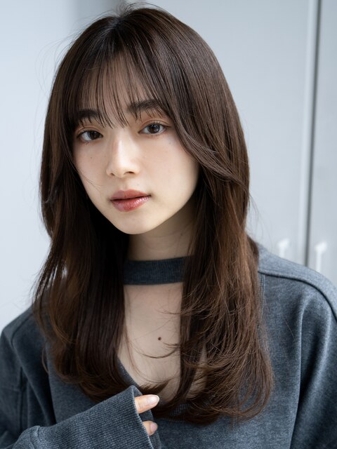 20代30代大人かわいいナチュラル暗髪エアーストレートヘア